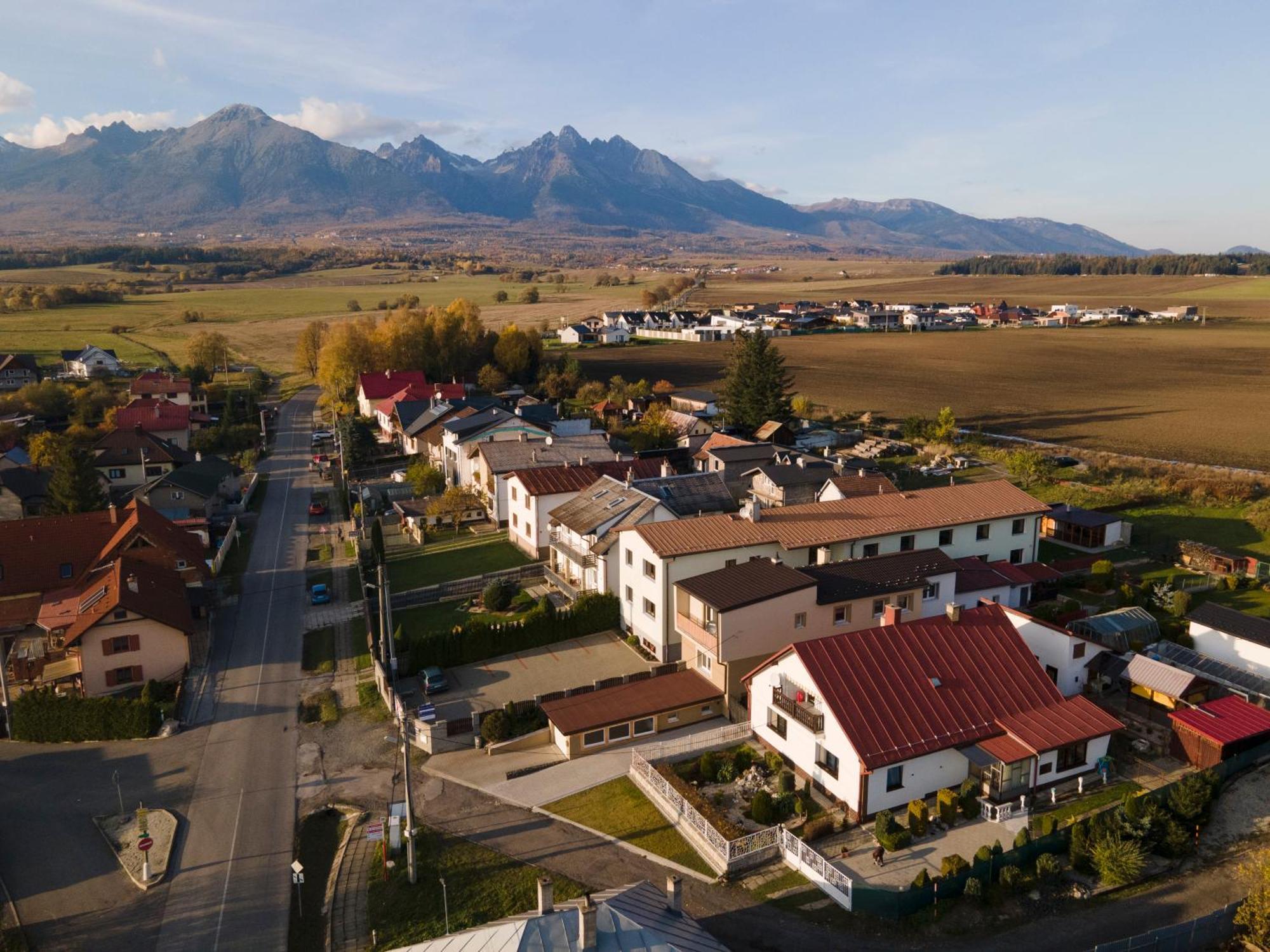 Hotel Tatransky Dom Sk Veľký Slavkov Exterior foto